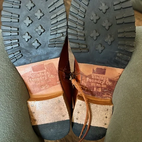 Women’s Brown Leather Boots - Picture 6 of 7